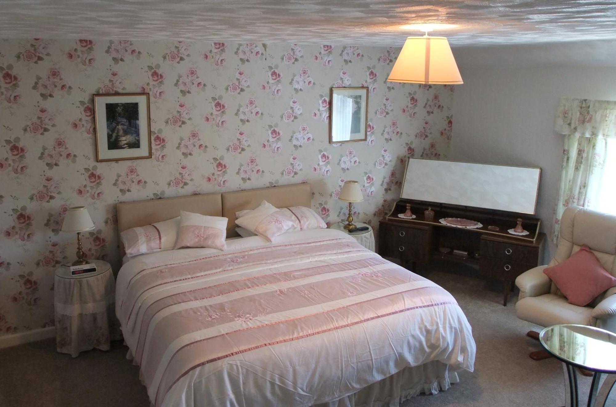 Bed and Breakfast Erw-Lon Farm Pontfaen Zimmer foto